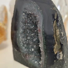 Load image into Gallery viewer, Amethyst Agate Cathedral