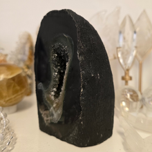 Load image into Gallery viewer, Amethyst Agate Cathedral