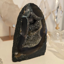 Load image into Gallery viewer, Amethyst Agate Cathedral
