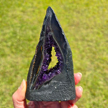 Load image into Gallery viewer, Amethyst Agate Cathedral