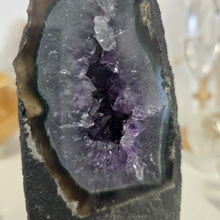 Load image into Gallery viewer, Amethyst Agate Cathedral