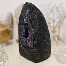 Load image into Gallery viewer, Amethyst Agate Cathedral