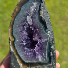 Load image into Gallery viewer, Amethyst Agate Cathedral