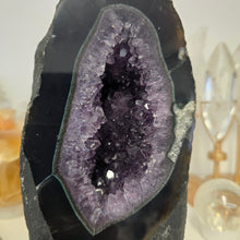 Load image into Gallery viewer, Amethyst Agate Cathedral