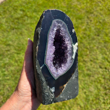 Load image into Gallery viewer, Amethyst Agate Cathedral
