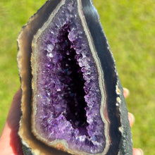 Load image into Gallery viewer, Amethyst Agate Cathedral