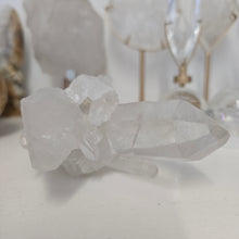 Load image into Gallery viewer, Quartz Cluster