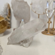 Load image into Gallery viewer, Quartz Cluster