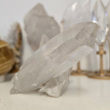 Load image into Gallery viewer, Quartz Cluster