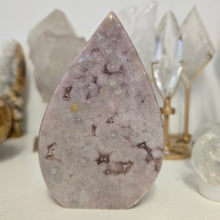 Load image into Gallery viewer, Pink Amethyst Flame