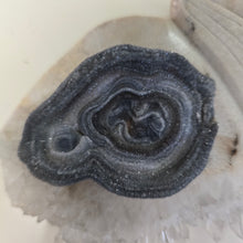 Load image into Gallery viewer, Chalcedony Agate Slice