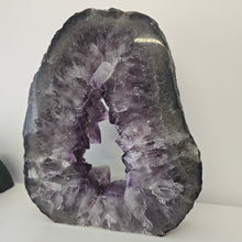 Load image into Gallery viewer, Amethyst Portal