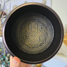 Load image into Gallery viewer, Singing Bowl - Hamsa Hand - 14 cm