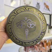 Load image into Gallery viewer, Singing Bowl - Hamsa Hand - 14 cm