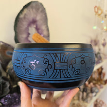 Load image into Gallery viewer, Singing Bowl - Buddha Blue - 16.5 cm