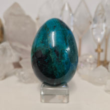 Load image into Gallery viewer, Chrysocolla Egg