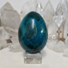 Load image into Gallery viewer, Chrysocolla Egg