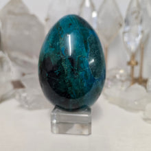 Load image into Gallery viewer, Chrysocolla Egg