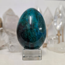 Load image into Gallery viewer, Chrysocolla Egg