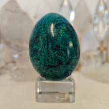 Load image into Gallery viewer, Chrysocolla Egg