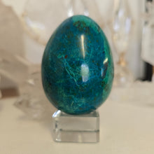 Load image into Gallery viewer, Chrysocolla Egg