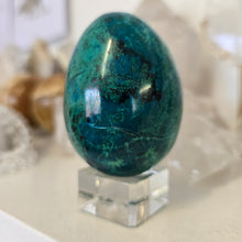 Load image into Gallery viewer, Chrysocolla Egg