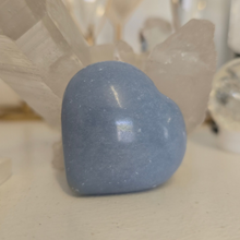 Load image into Gallery viewer, Angelite Heart