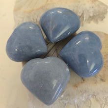 Load image into Gallery viewer, Angelite Heart