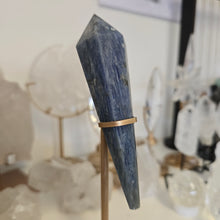 Load image into Gallery viewer, Blue Kyanite Wand on Stand