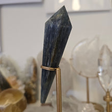 Load image into Gallery viewer, Blue Kyanite Wand on Stand