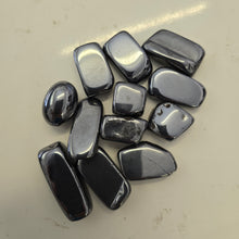 Load image into Gallery viewer, Hematite Tumbles
