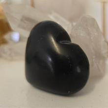 Load image into Gallery viewer, Black Onyx Heart