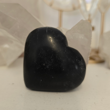 Load image into Gallery viewer, Black Onyx Heart