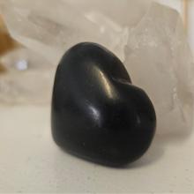 Load image into Gallery viewer, Black Onyx Heart