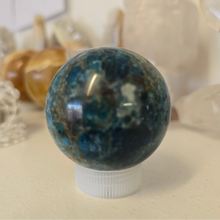 Load image into Gallery viewer, Blue Apatite Sphere