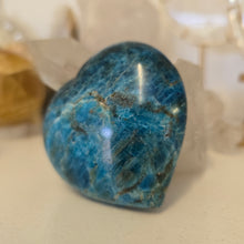 Load image into Gallery viewer, Blue Apatite Heart