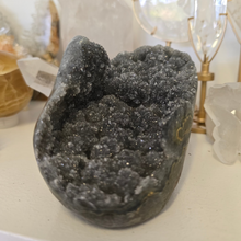 Load image into Gallery viewer, Green Amethyst Cutbase