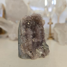 Load image into Gallery viewer, Amethyst with Calcite Inclusion Cutbase