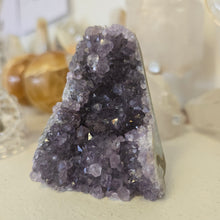 Load image into Gallery viewer, Amethyst Cutbase