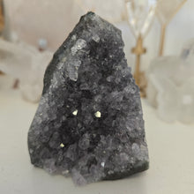 Load image into Gallery viewer, Amethyst Cutbase