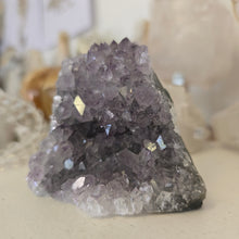 Load image into Gallery viewer, Amethyst Cutbase