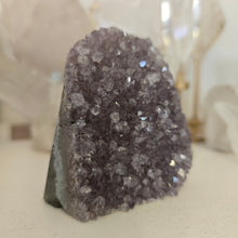 Load image into Gallery viewer, Amethyst Cutbase