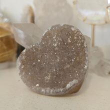 Load image into Gallery viewer, Druzy Agate Heart