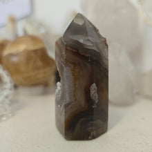 Load image into Gallery viewer, Druzy Agate Tower