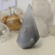 Load image into Gallery viewer, Druzy Agate Diamond