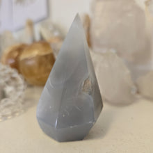 Load image into Gallery viewer, Druzy Agate Diamond