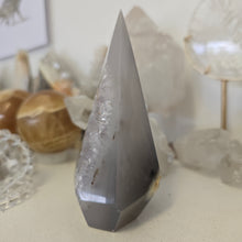 Load image into Gallery viewer, Druzy Agate Diamond