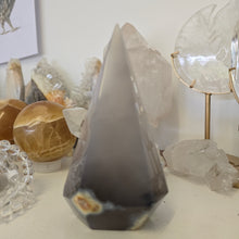 Load image into Gallery viewer, Druzy Agate Diamond
