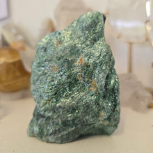 Load image into Gallery viewer, Fuchsite Raw Stone