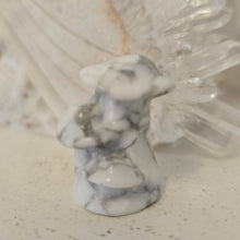 Load image into Gallery viewer, Howlite Mushrooms